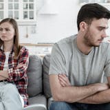 同棲でストレスがやばい?イライラの原因と解...