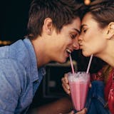 鼻にキスをする男性心理。キスする場所に隠れ...