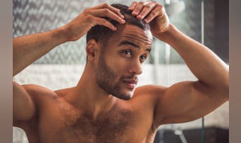 体毛フェチな男性の心理。剛毛で毛深...