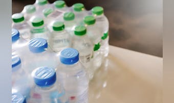 長期保存水のおすすめ特集｜防災備蓄にあると安心なペットボトル水を比較！