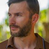 用心深い人の特徴。疑り深い性格のメリット・...