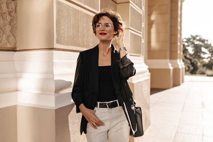 かっこかわいい女性の特徴 男女に好かれる人になる方法は Smartlog かっこかわいい女性の特徴 男女に好かれる人になる方法は Smartlog