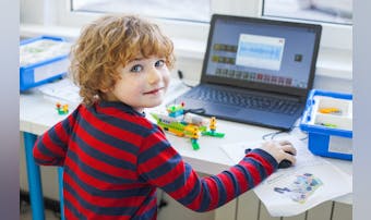 プログラミングおもちゃのおすすめ13選｜小学生向けのハイテク知育玩具とは？