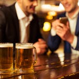 酔ってLINEしてくる男の6つの心理。脈あ...