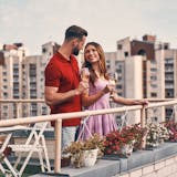 1ヶ月会えないと彼氏は冷める?男性心理と気...