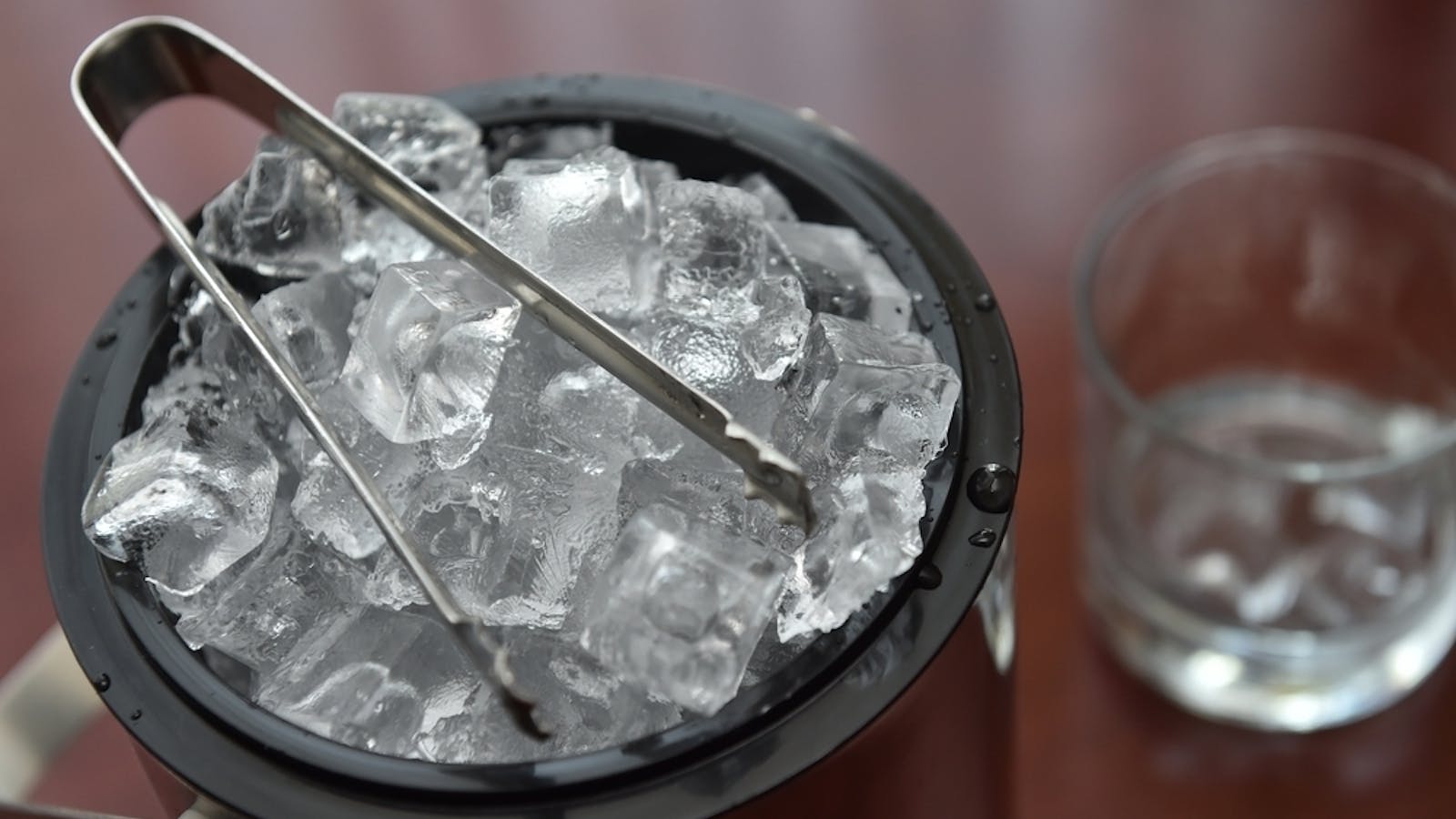 アイスぺールのおすすめ13選 氷が溶けないおしゃれな容器を徹底比較 セレクト アイスぺールのおすすめ13選 氷が溶けないおしゃれな容器を徹底比較 セレクト