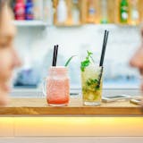 【脈なし?】異性をサシ飲みに誘う心理。男女...