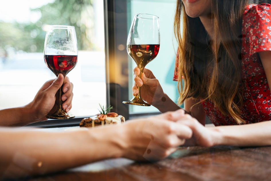 デートやlineで盛り上がる恋愛系の質問50選 異性と距離を縮める話題とは Smartlog