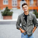 子犬系男子の可愛い特徴。甘えん坊な男性の恋...