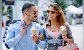 告白なしで付き合う男性の心理。曖昧...