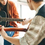 尊いとは?どんな意味?恋愛やオタク界隈でよ...