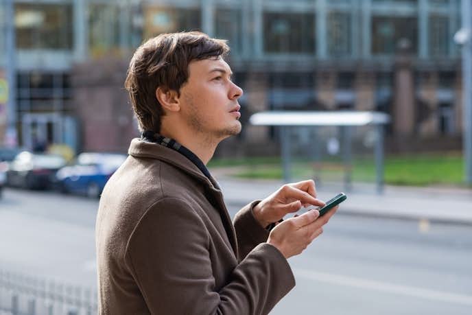 Lineで絵文字を使う男性心理 脈ありの見分け方や絵文字が多い人への対処法は Smartlog Lineで絵文字を使う男性心理 脈ありの見分け方や絵文字が多い人への対処法は Smartlog