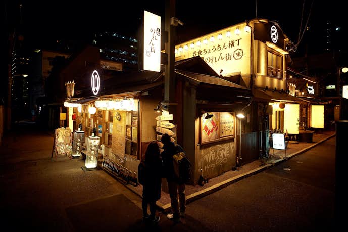 夏デートのおすすめスポットは「ほぼ新宿のれん街」