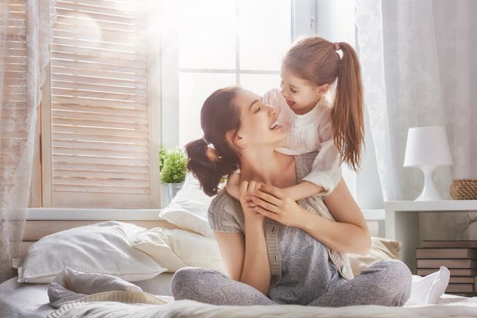 子供に抱きしめられる夢の意味は「幸せの象徴」