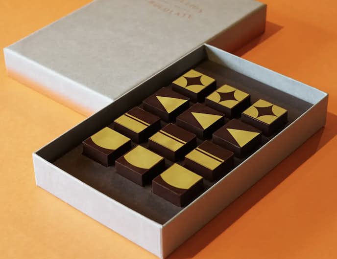 チョコレートのおすすめにダンデライオン・チョコレートのボンボンショコラキューブ