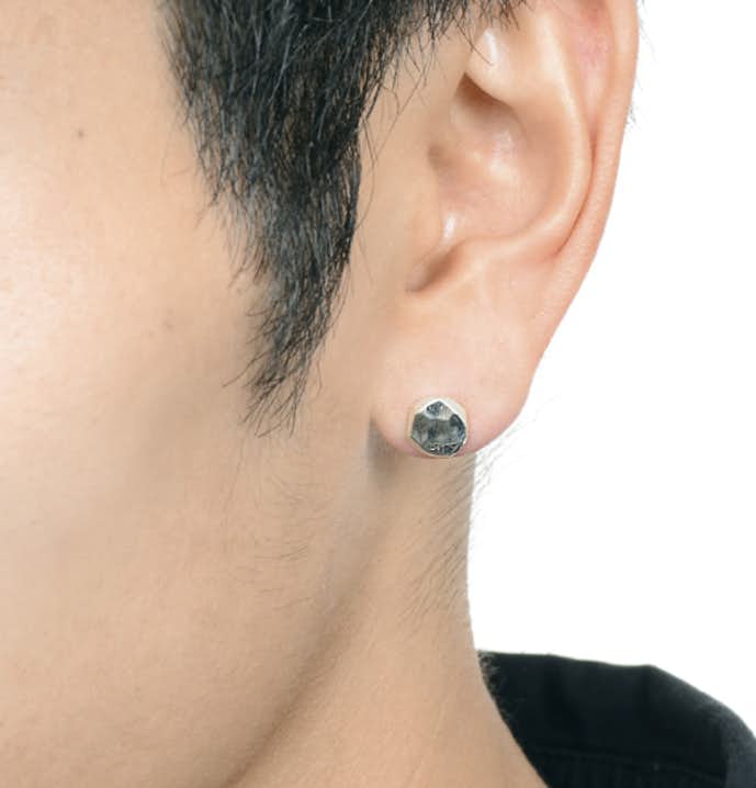 女性ウケが良いGARNI メンズ シルバースタッドピアス