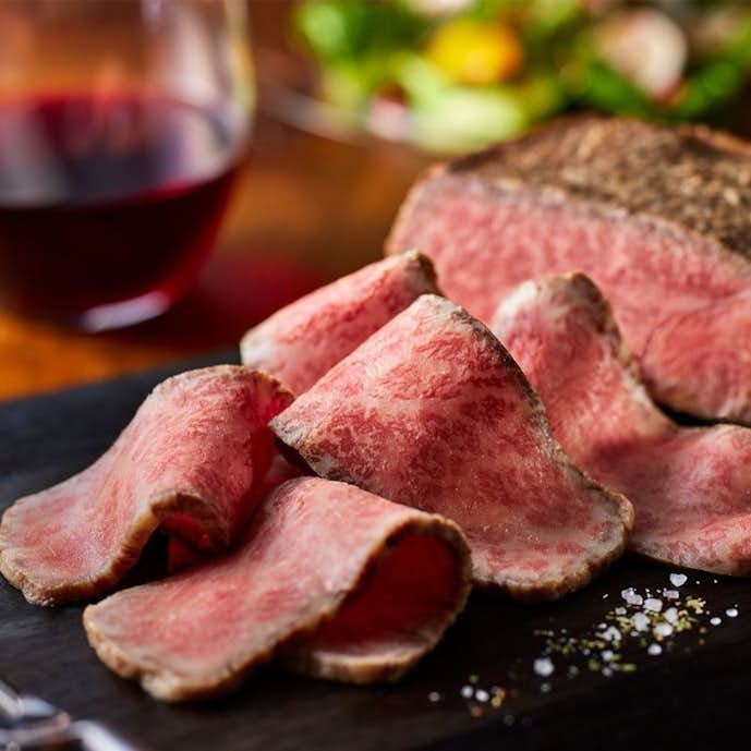 クリスマスにおすすめのお肉ギフト：奥出雲和牛のプレミアムローストビーフ サーロイン