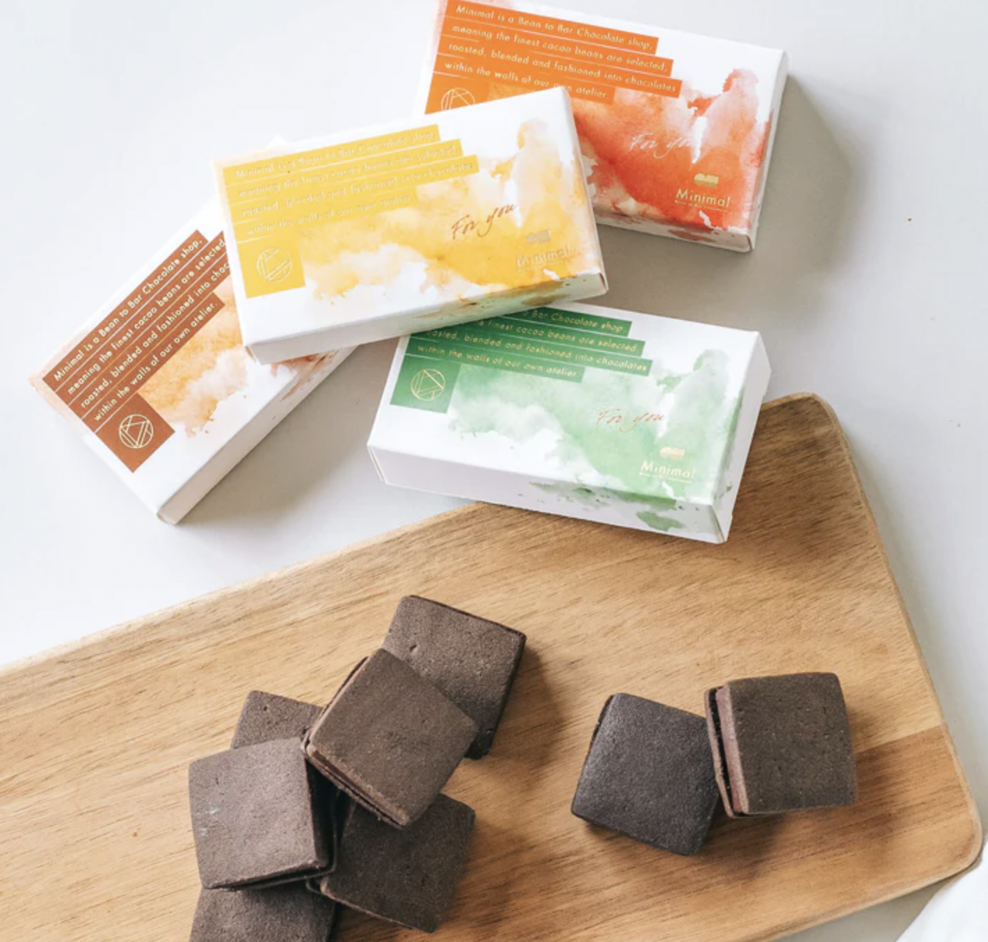 日持ちするお菓子のおすすめはMinimal(ミニマル) チョコレートサンドクッキー 4種