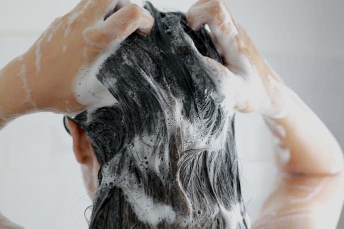 50代の髪に起こりやすいハリコシ、乾燥、ボリューム不足の原因