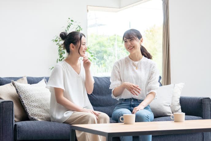 内向的な人の特徴とは|多くの人に共通する性格を紹介