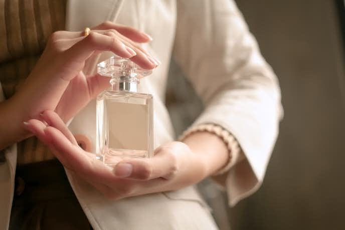 男性が好む匂いの種類|好印象を持たれやすい香りを解説
