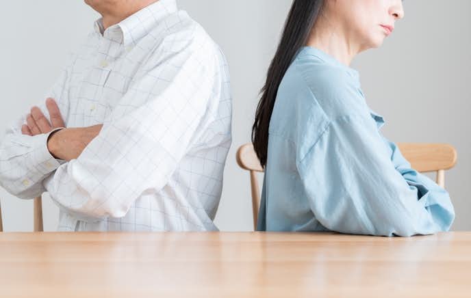 喧嘩の後に無視をする彼氏への対処法|仲直りするコツも大公開