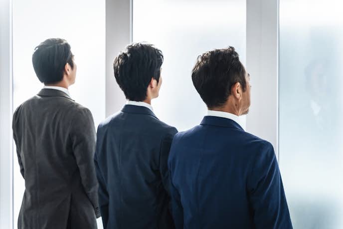 絶食系男子の共通点から身近な人を見極めてみて。