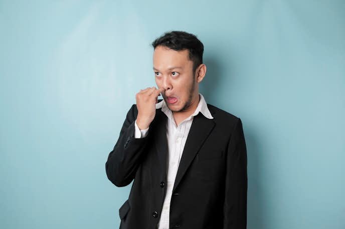 反対に女性が格好悪いと思う男性のNGなスーツ姿とは?