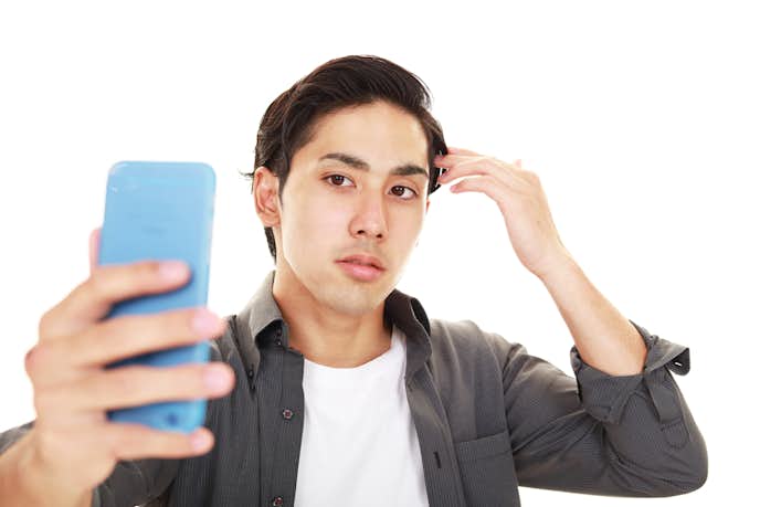 自意識過剰と言われる人に共通する特徴5つ