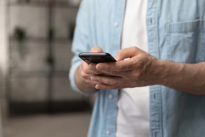 LINEを怖いと思ったら、使い方を工夫して少しずつ慣れていきましょう。