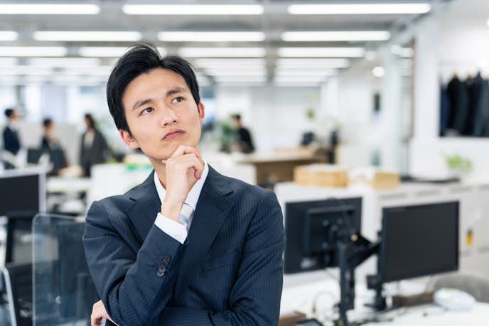 職場で自分にだけ態度が違う女性への対処法