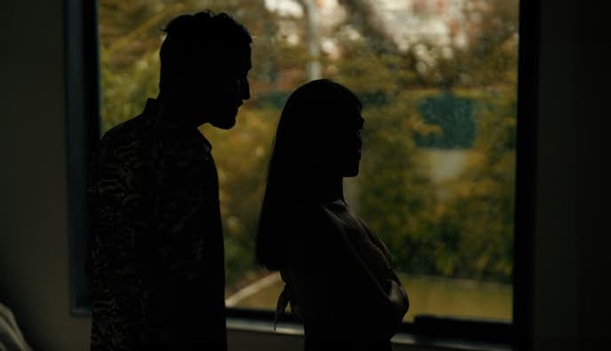 すぐ怒る彼女とは、適度な距離感で上手に付き合ってみて。
