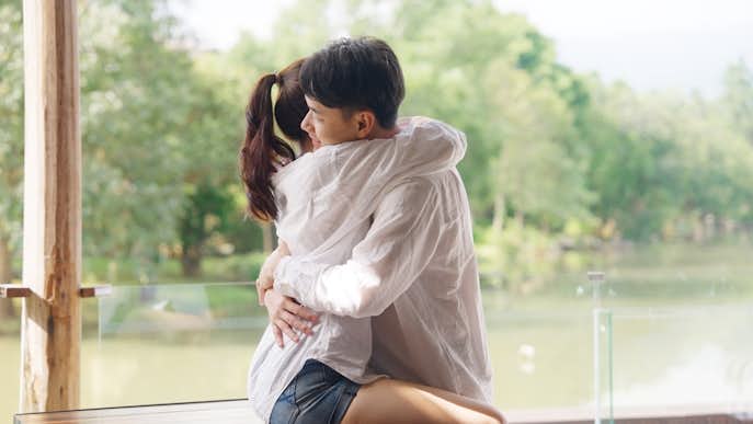 愛してると言われたら男性の気持ちに答えてあげましょう。