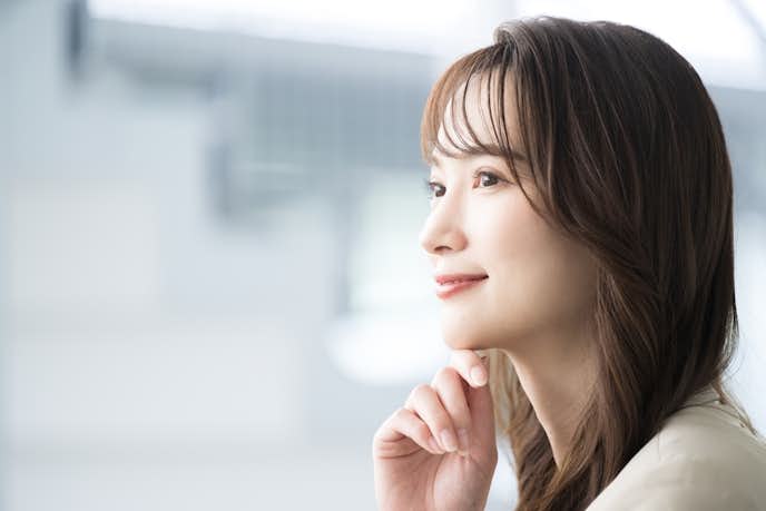 目が合った時の反応から女性心理を見抜いて恋をスタートさせましょう。