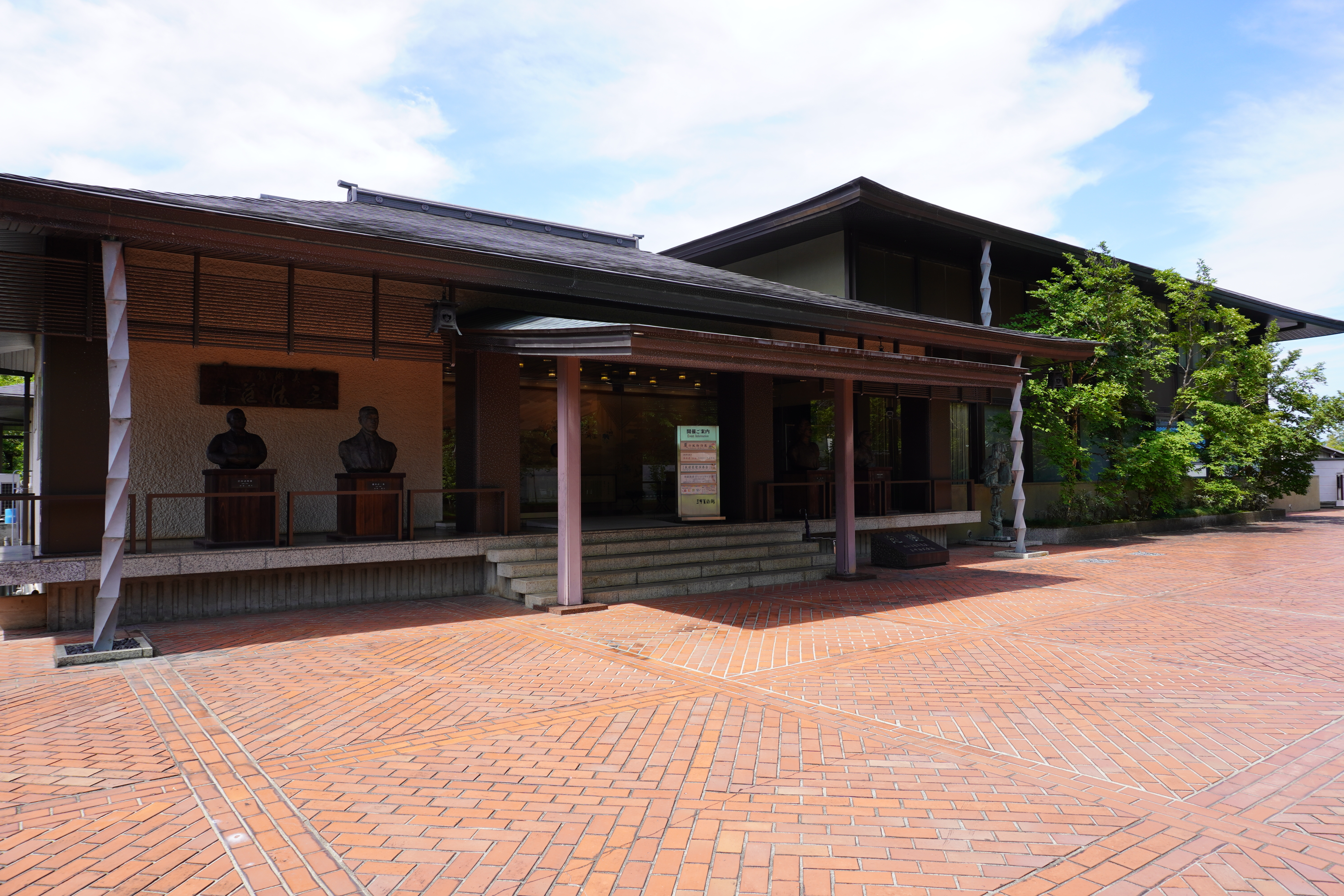 岐阜県のおすすめ観光スポットは三甲美術館