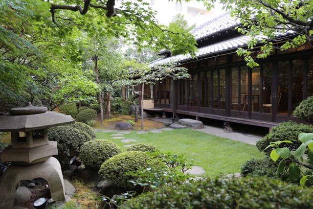 雨の日デートのおすすめは昭和の家縁側カフェ