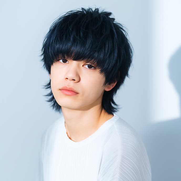 15._マッシュウルフ_ブルーブラック_重めバング_メンズ.png