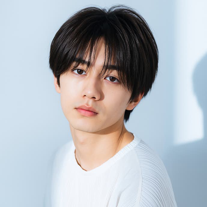 17._シースルーマッシュ_ミディアムレングス_センターパート_メンズ.png