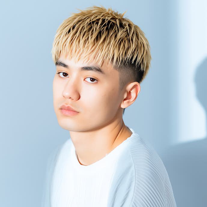 34._金髪_ツーブロックショート_メンズ.png