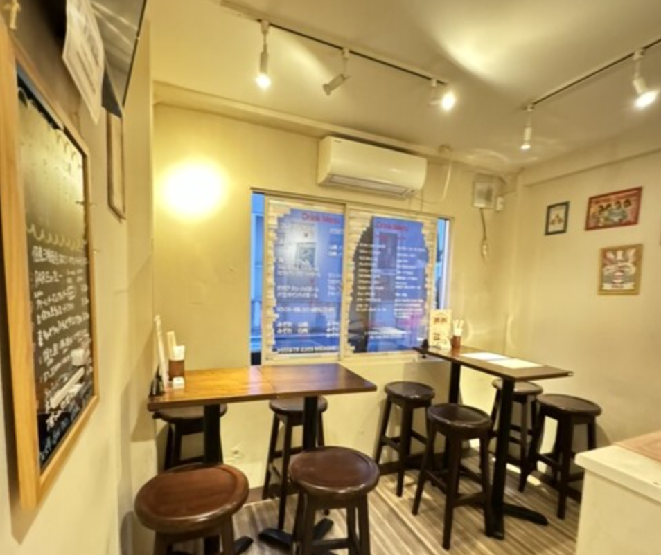 おすすめの出会いスポット5. Standing Bar Pare