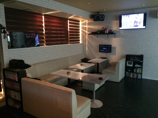 おすすめの出会いスポット12. naked bar