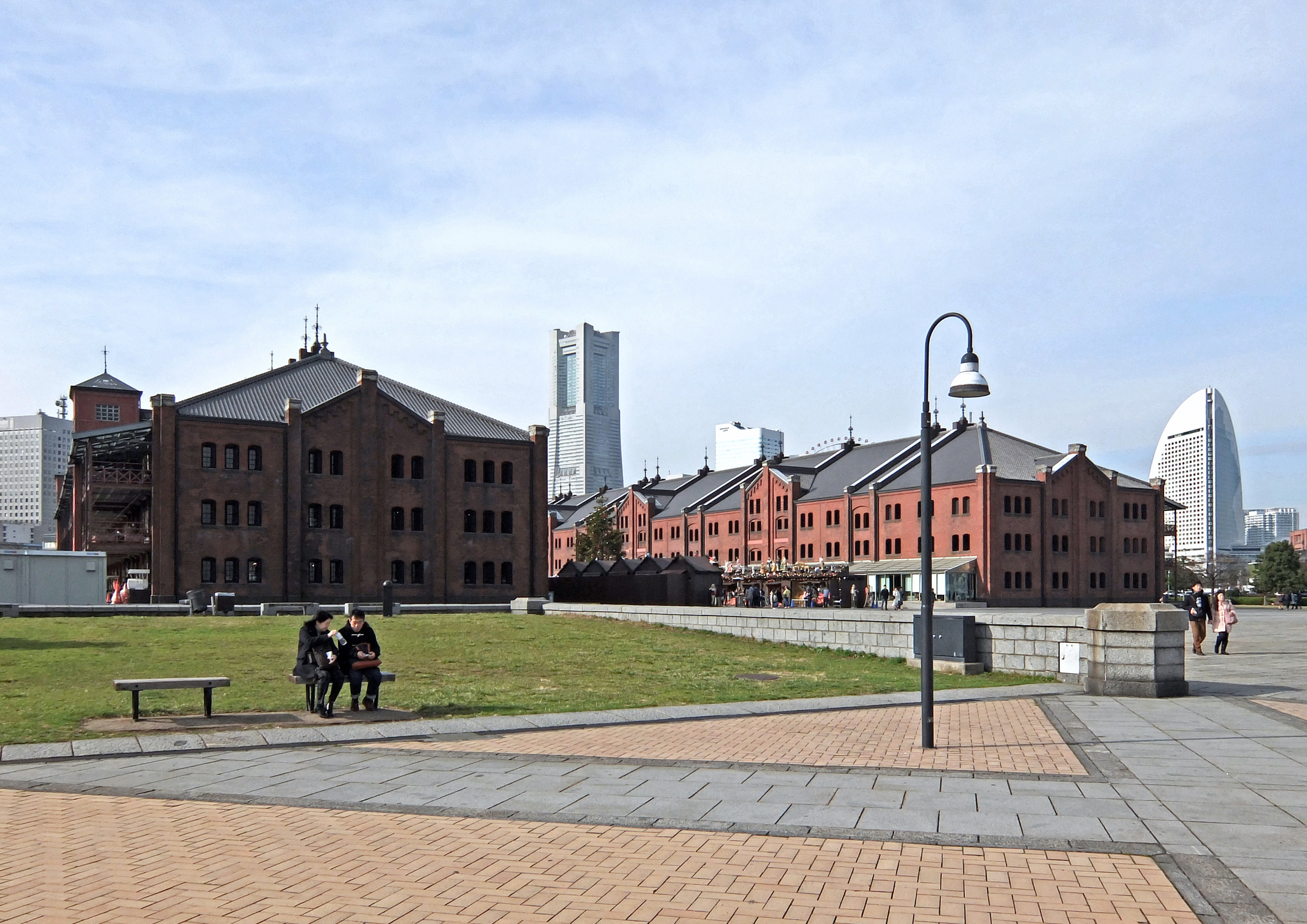 9._横浜赤レンガ倉庫_イベント広場_.jpg