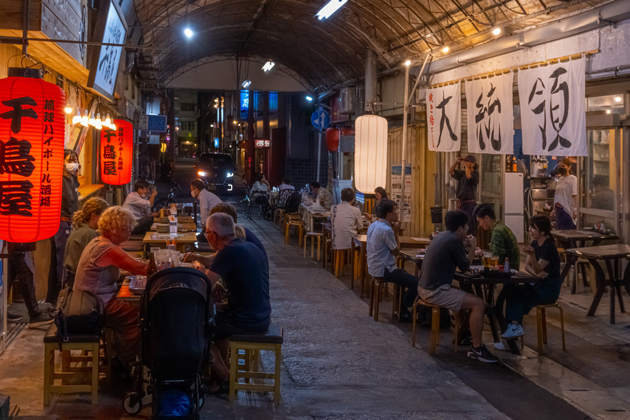 おすすめの出会いスポット4. 栄町市場・栄町アーケード