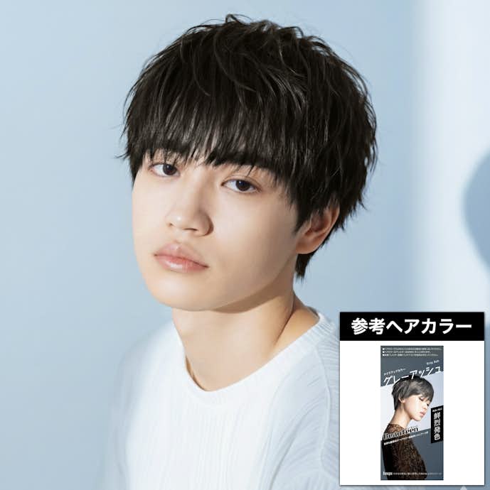 アッシュブラック×マッシュショート×軽い動き:「ビューティーン メイクアップカラー グレーアッシュ」で近い色味を再現しやすい