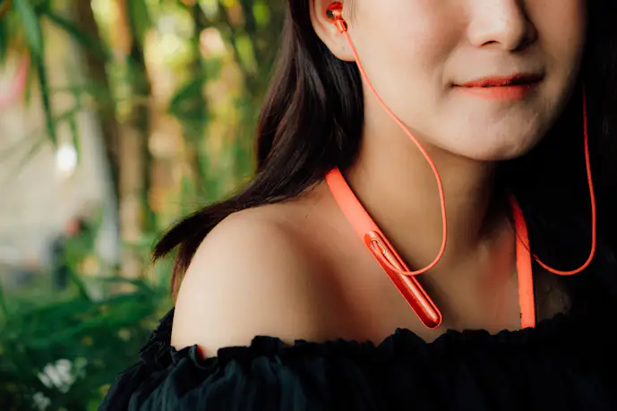 ネックバンド型イヤホンのおすすめ人気ランキング25選。首掛け式の高音質モデルを厳選!