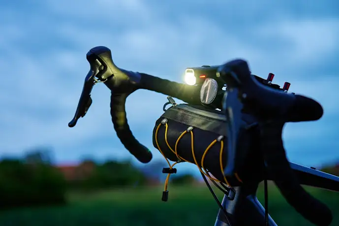 自転車用LEDライトのおすすめ集。強力で明るい人気ライトも紹介!