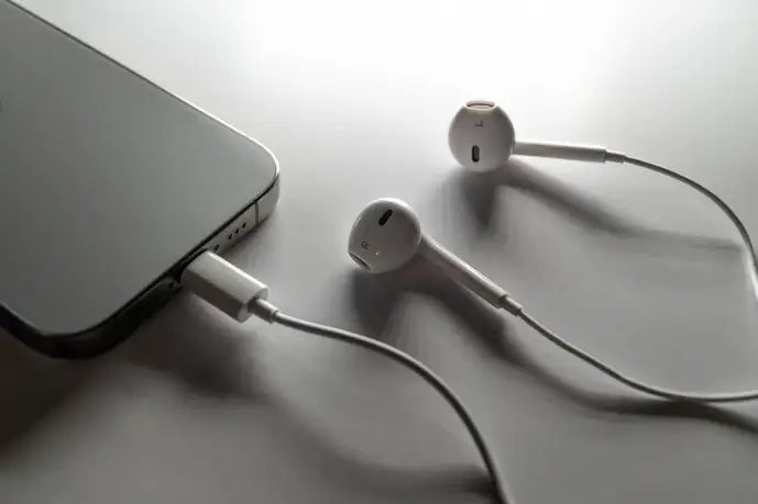 USB Type-Cイヤホンのおすすめ7選。メリットや選び方についても解説!