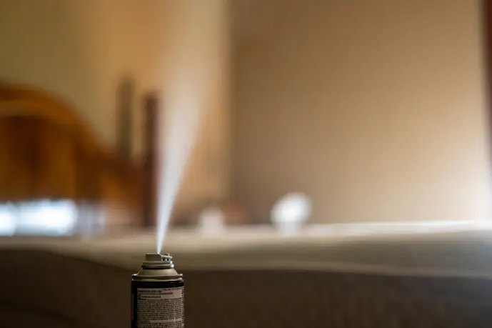 ダニスプレーのおすすめ14選。カーペットや布団で使える駆除剤はどれがいい?
