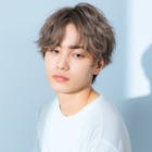 グレージュのメンズ髪色34選。明るめ・暗め...