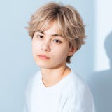 ミルクティーベージュのメンズ髪色39選。明...